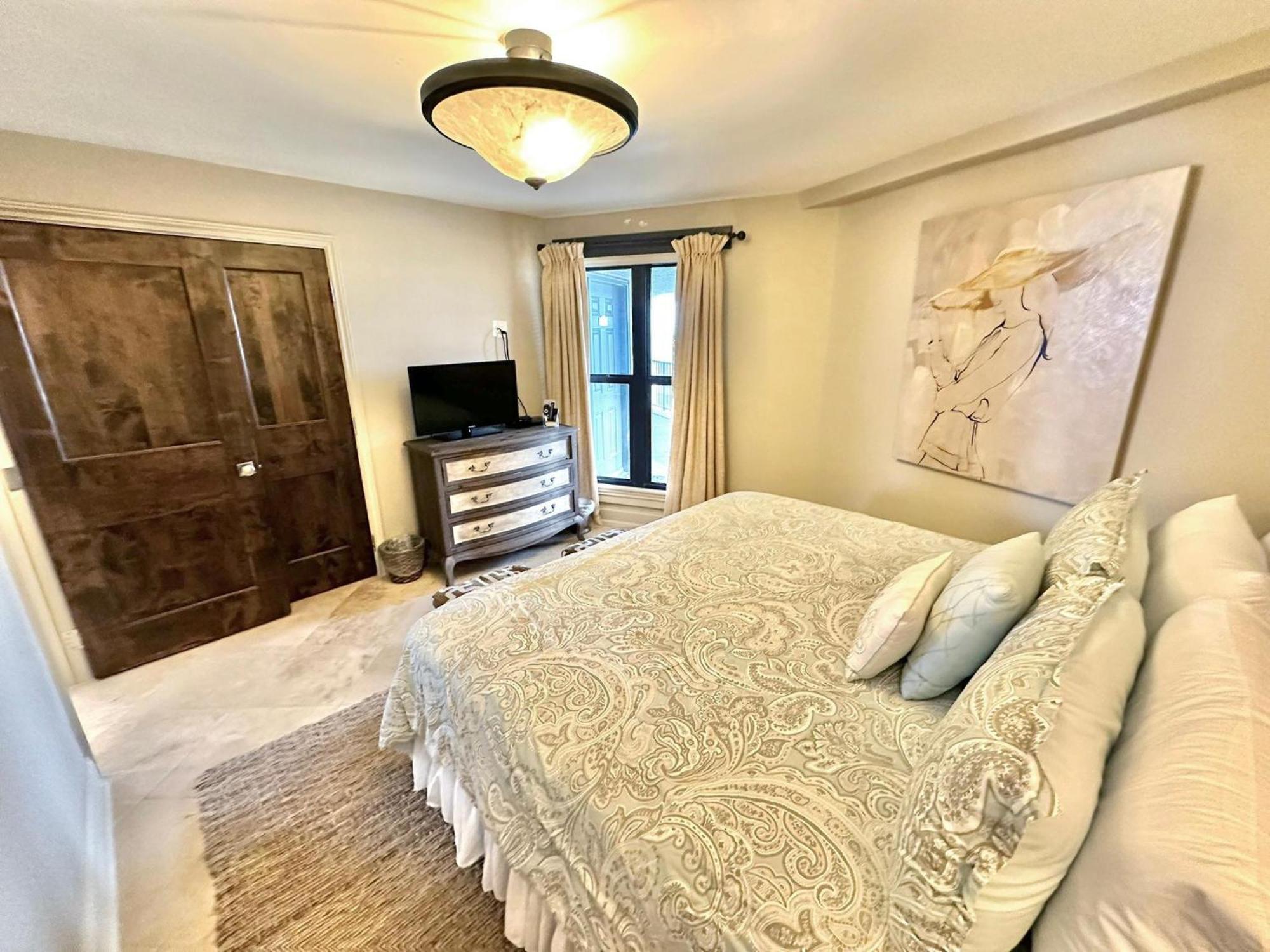 4133 Beachside One * Destin