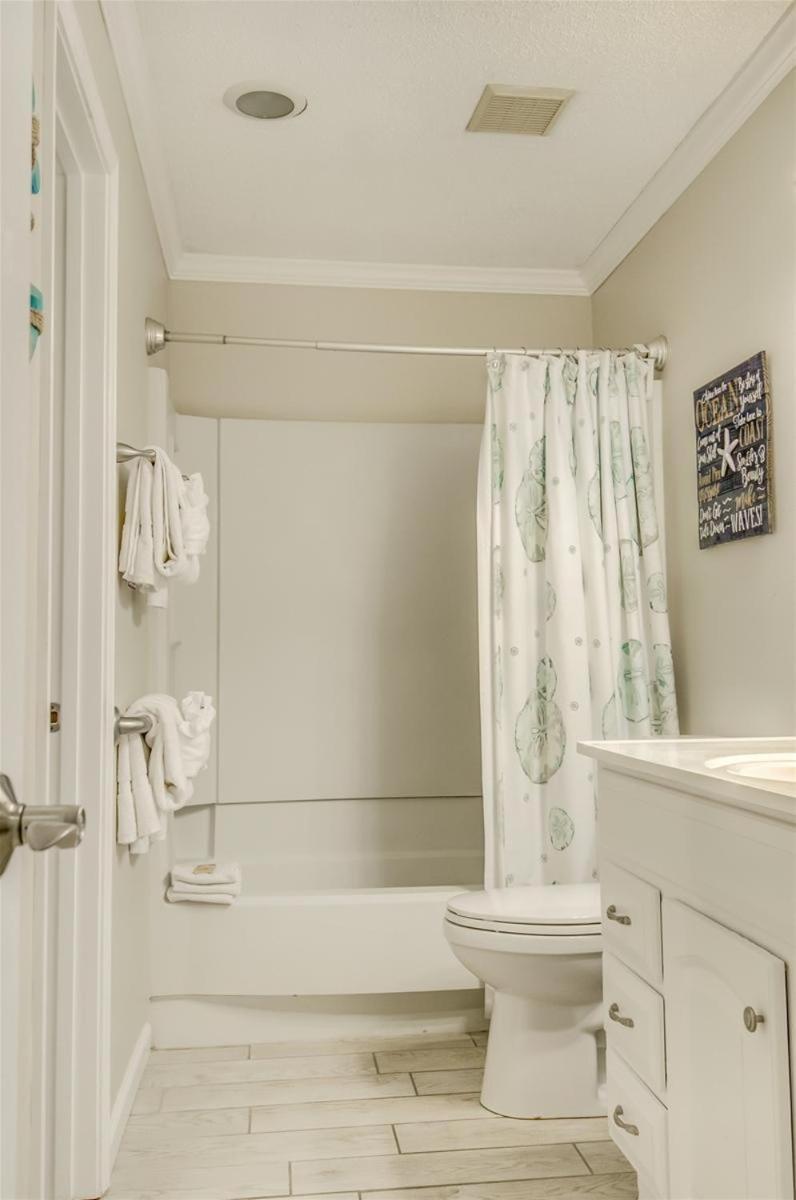 7 A, One Bedroom Apartment