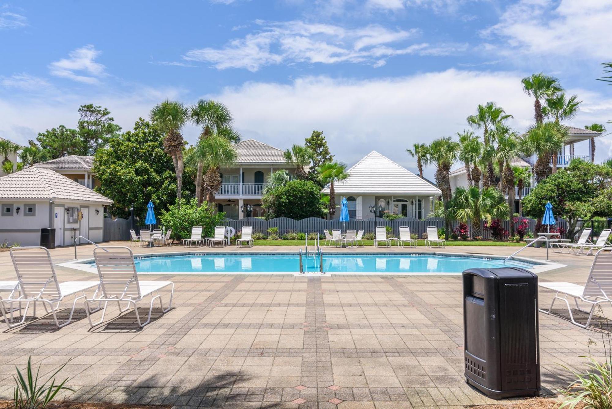 Holiday home Emerald Palace S 10 Black Coral Cove *