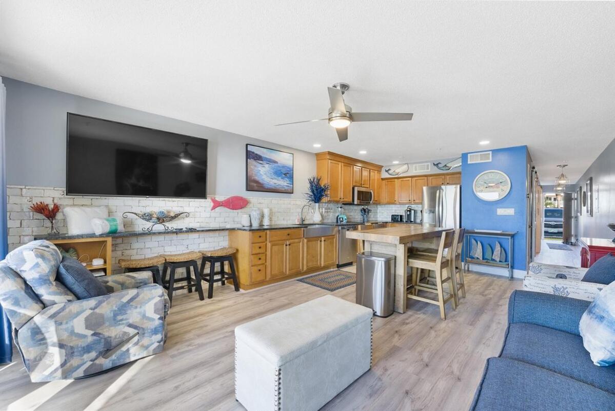 Apartment Crystal Sands 110a