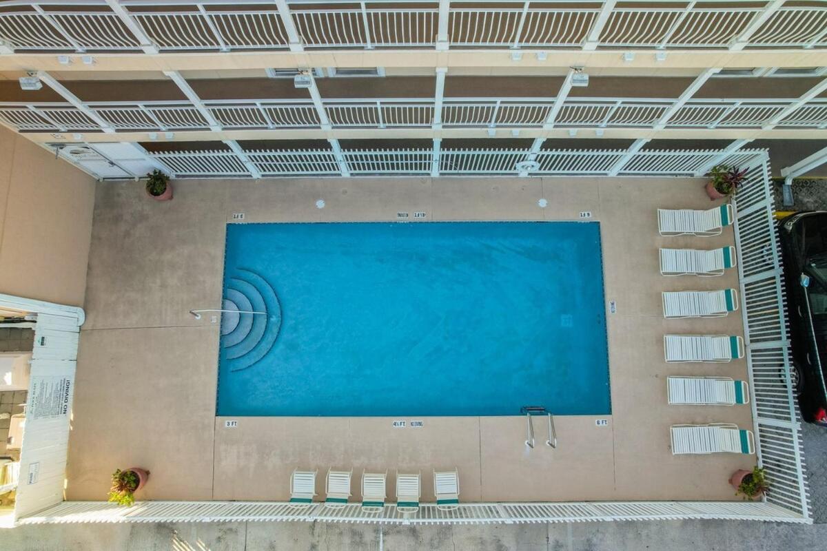 Apartment Crystal Sands 110a *