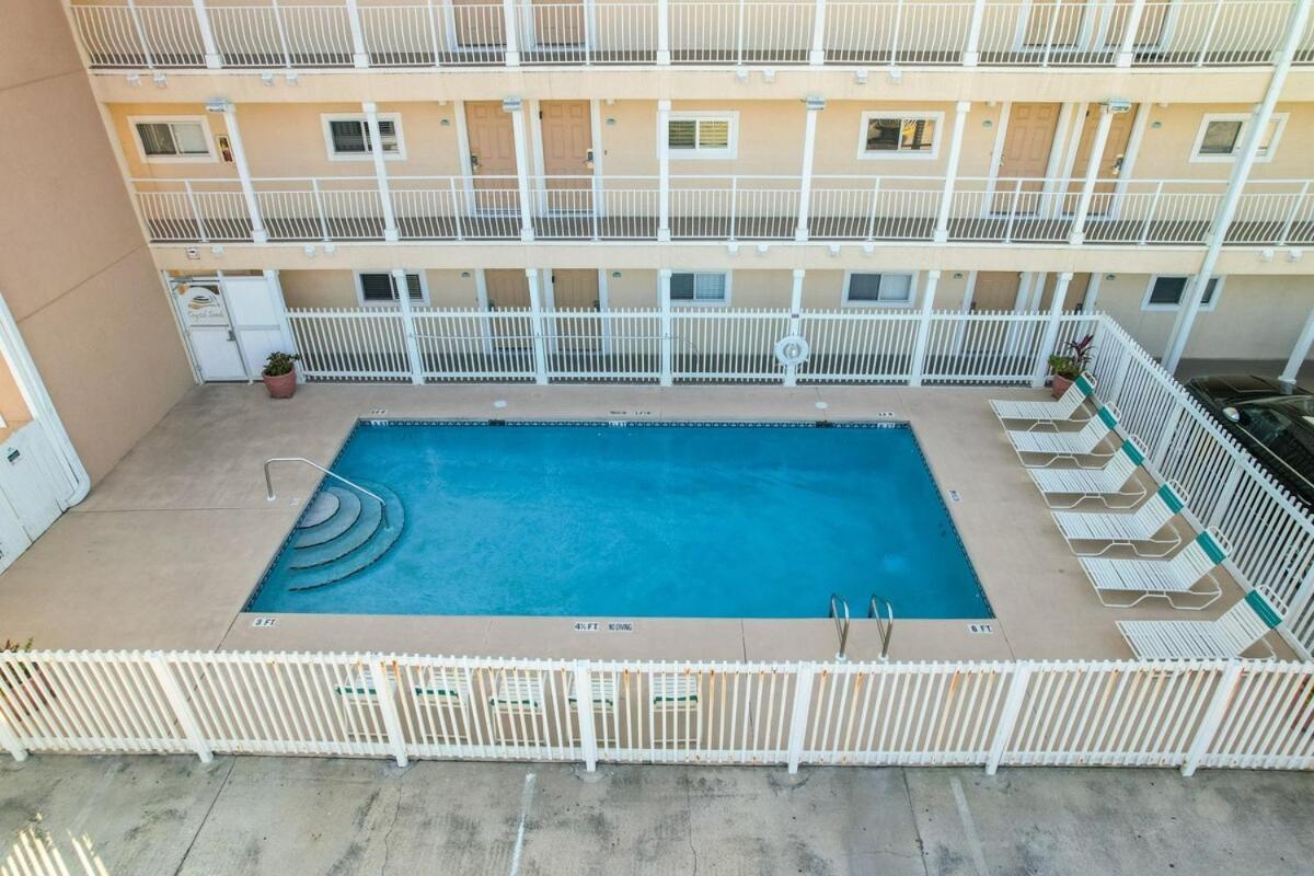 Crystal Sands 110a