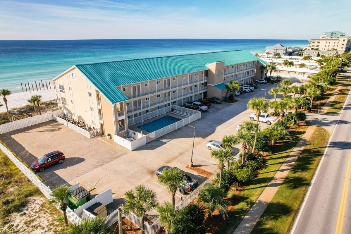 Apartment Crystal Sands 110a *