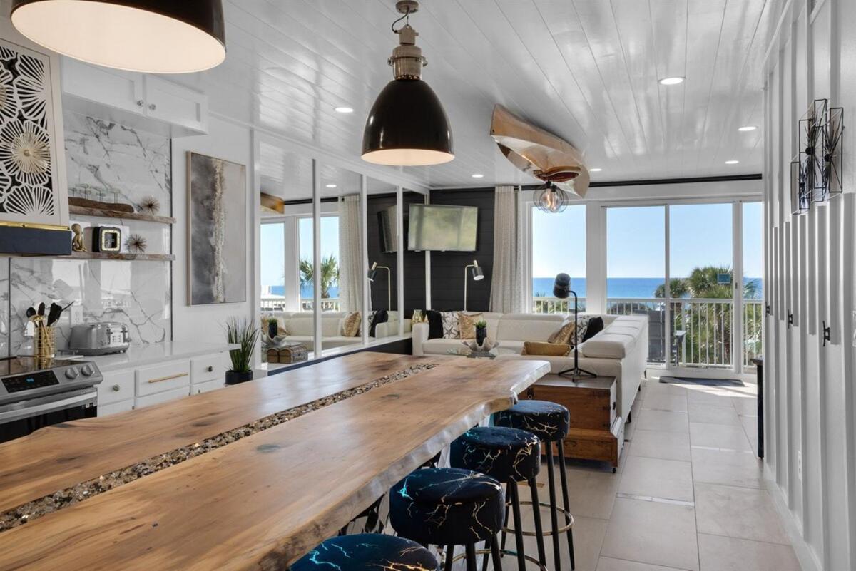 Crescent 217 Destin