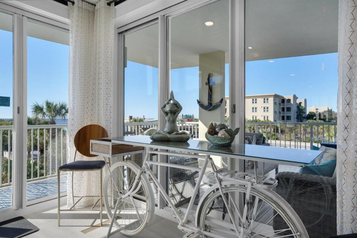 Crescent 217 * Destin