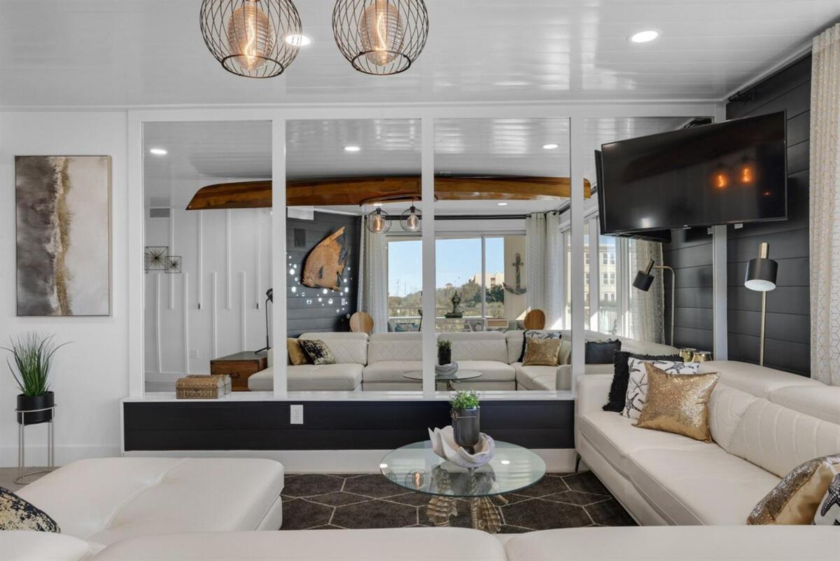 Crescent 217 Destin