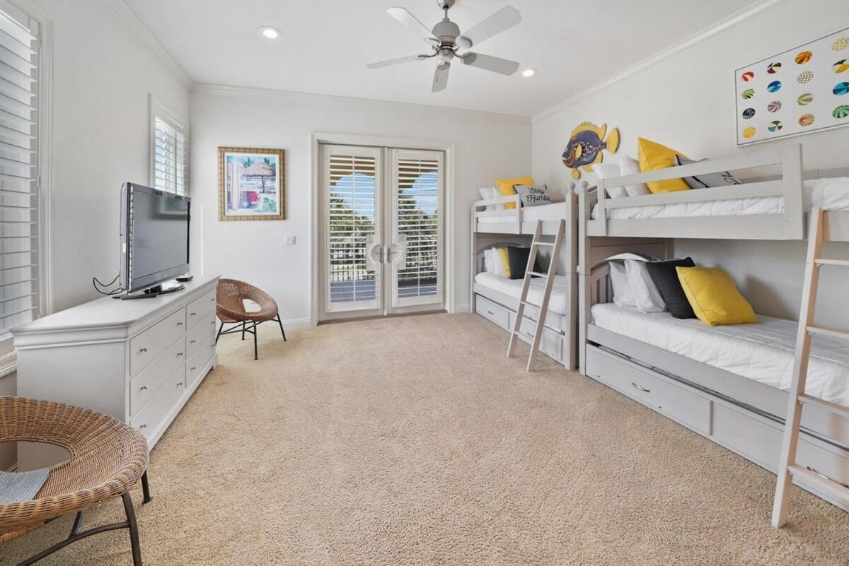 Decked Out Is The One Want Gulf Front Views 4 Less Destin