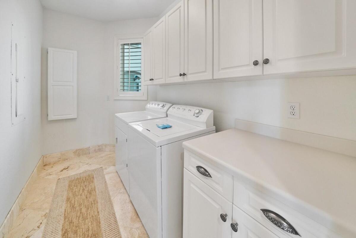 Decked Out Is The One Want Gulf Front Views 4 Less * Destin