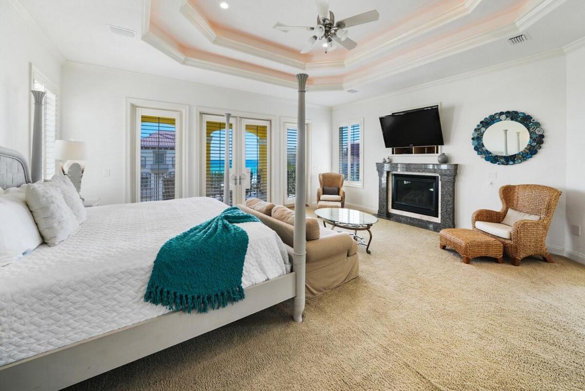 Decked Out Is The One Want Gulf Front Views 4 Less Holiday home