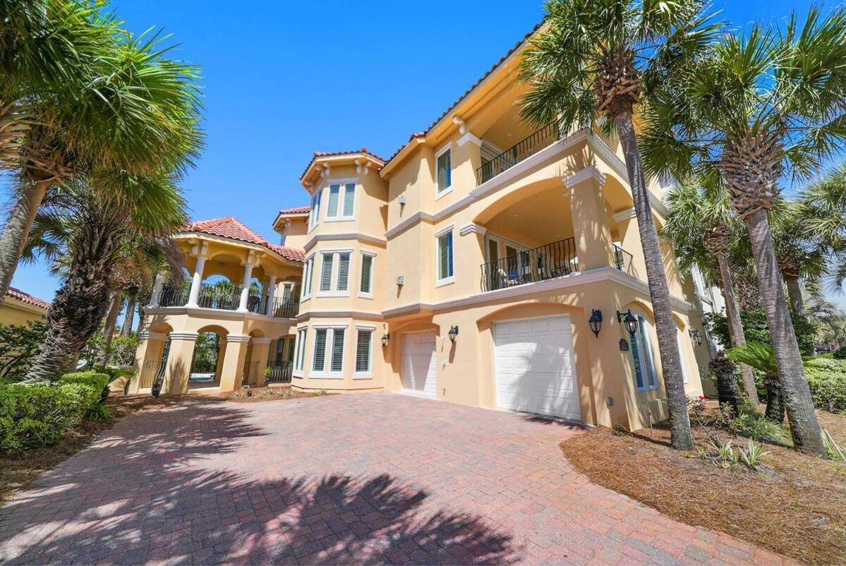 Decked Out Is The One Want Gulf Front Views 4 Less Destin