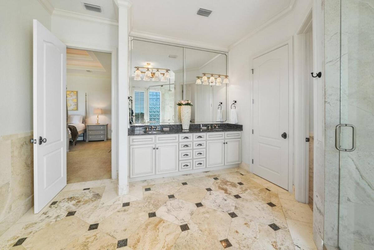 Decked Out Is The One Want Gulf Front Views 4 Less Destin