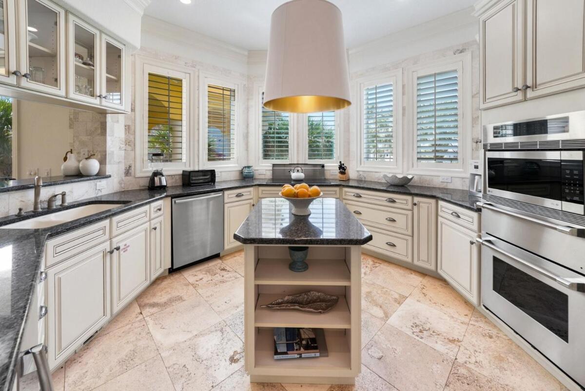 Holiday home Decked Out Is The One Want Gulf Front Views 4 Less *