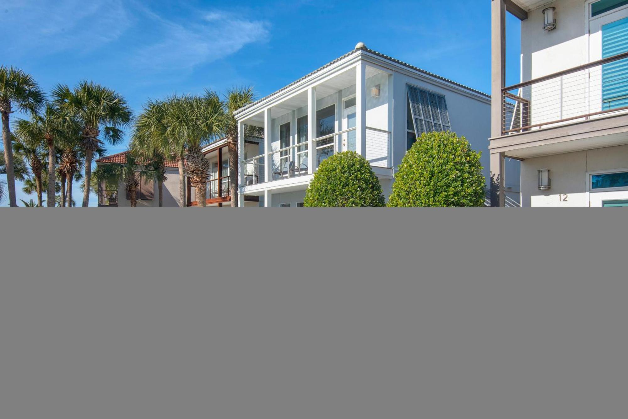 Holiday home Destiny #11a&b- Oasis *
