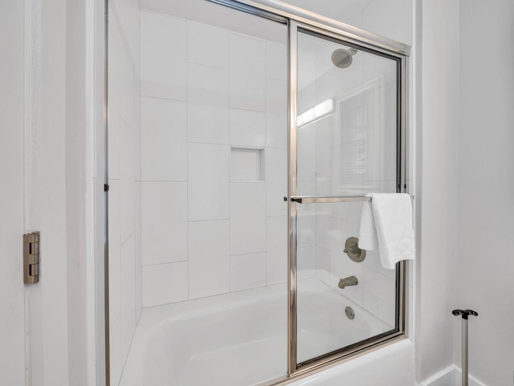 Available For Season! Pinkie Preferred - Spf 98 At Miramar Apartment Destin