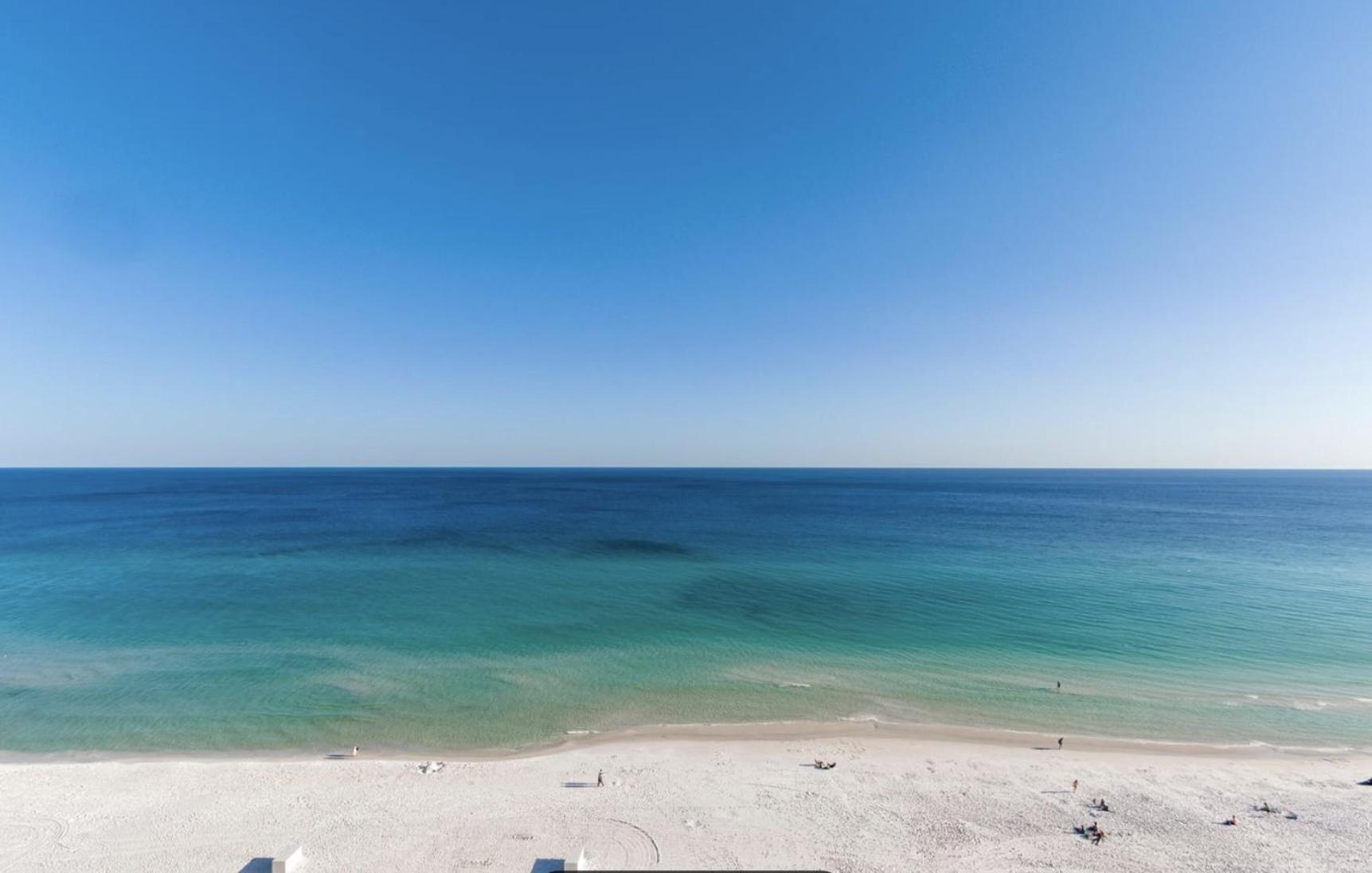 Available For Season! Amazing Gulf-front At Emerald Towers Holiday home *