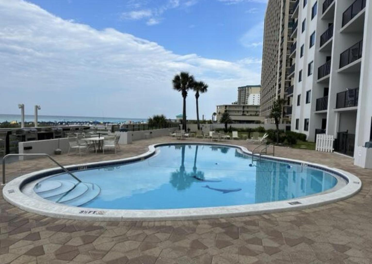 Available For Season! Amazing Gulf-front At Emerald Towers Destin