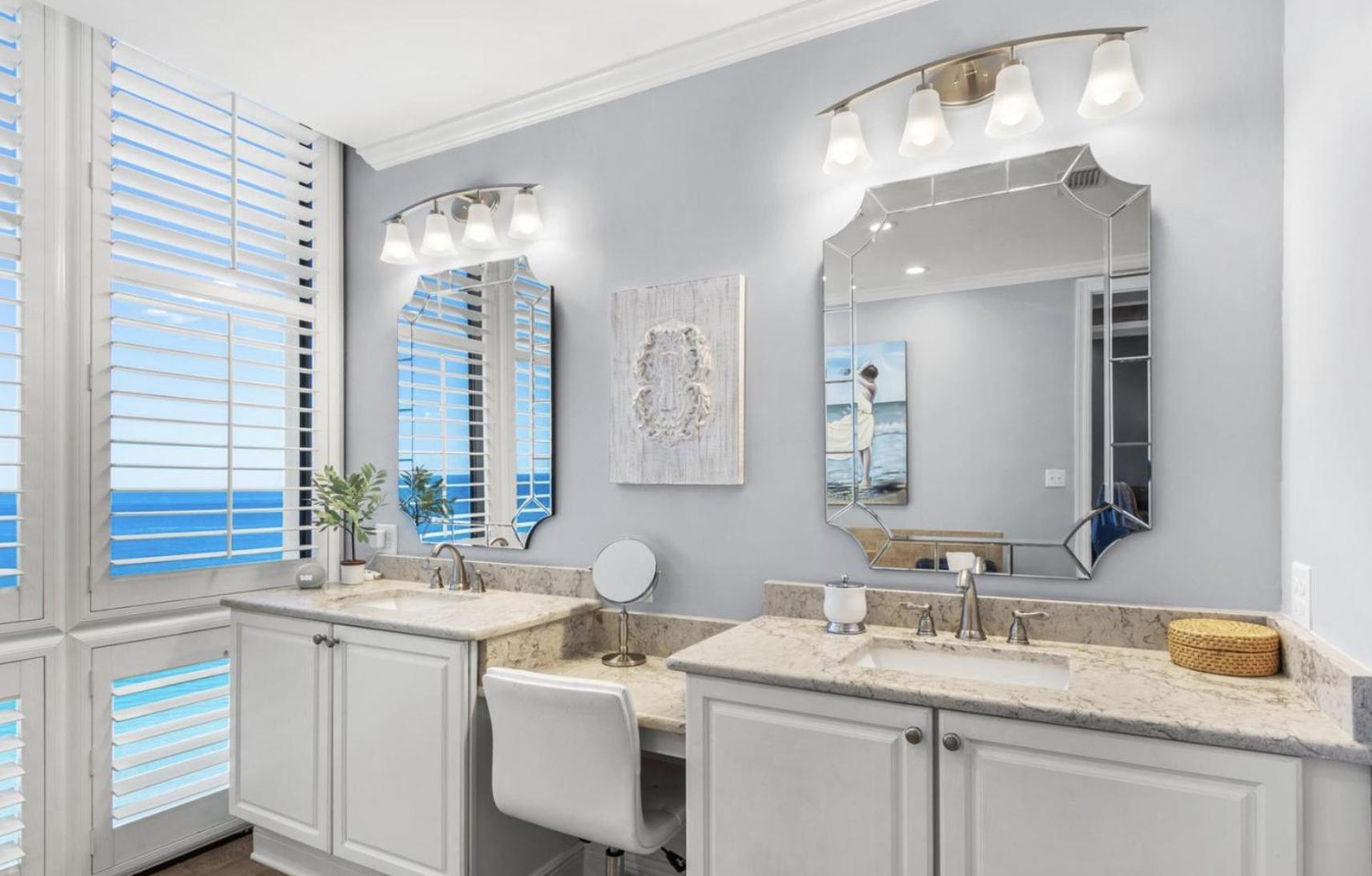 Available For Season! Amazing Gulf-front At Emerald Towers * Destin
