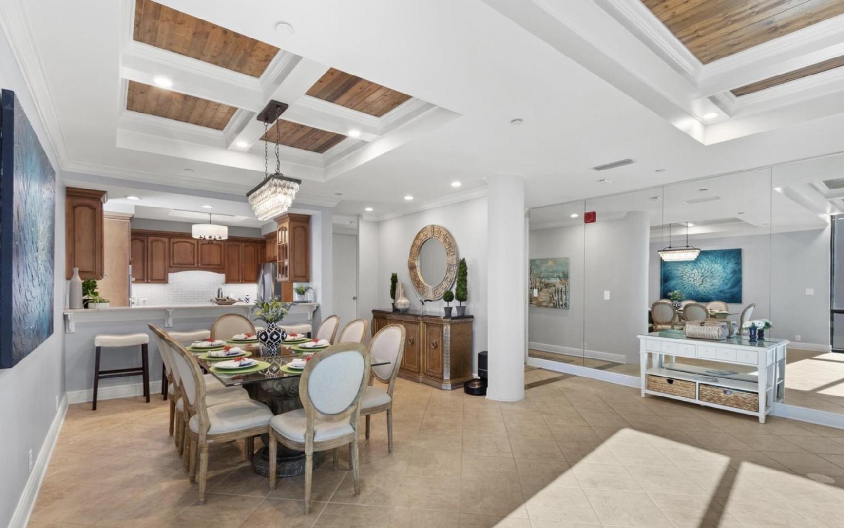 Available For Season! Amazing Gulf-front At Emerald Towers Destin