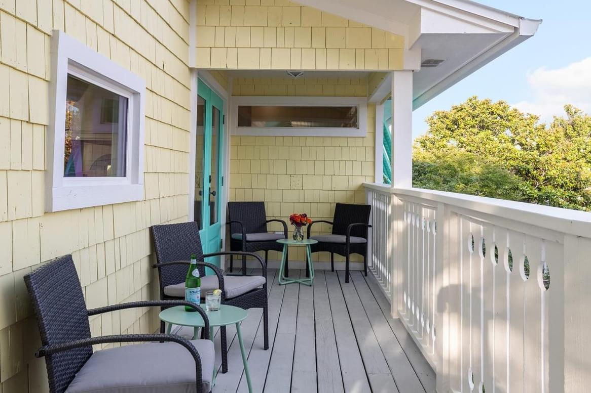 Woodward Way Luxe Near W Pool Hot Tub Stocked Kitchen Holiday home *