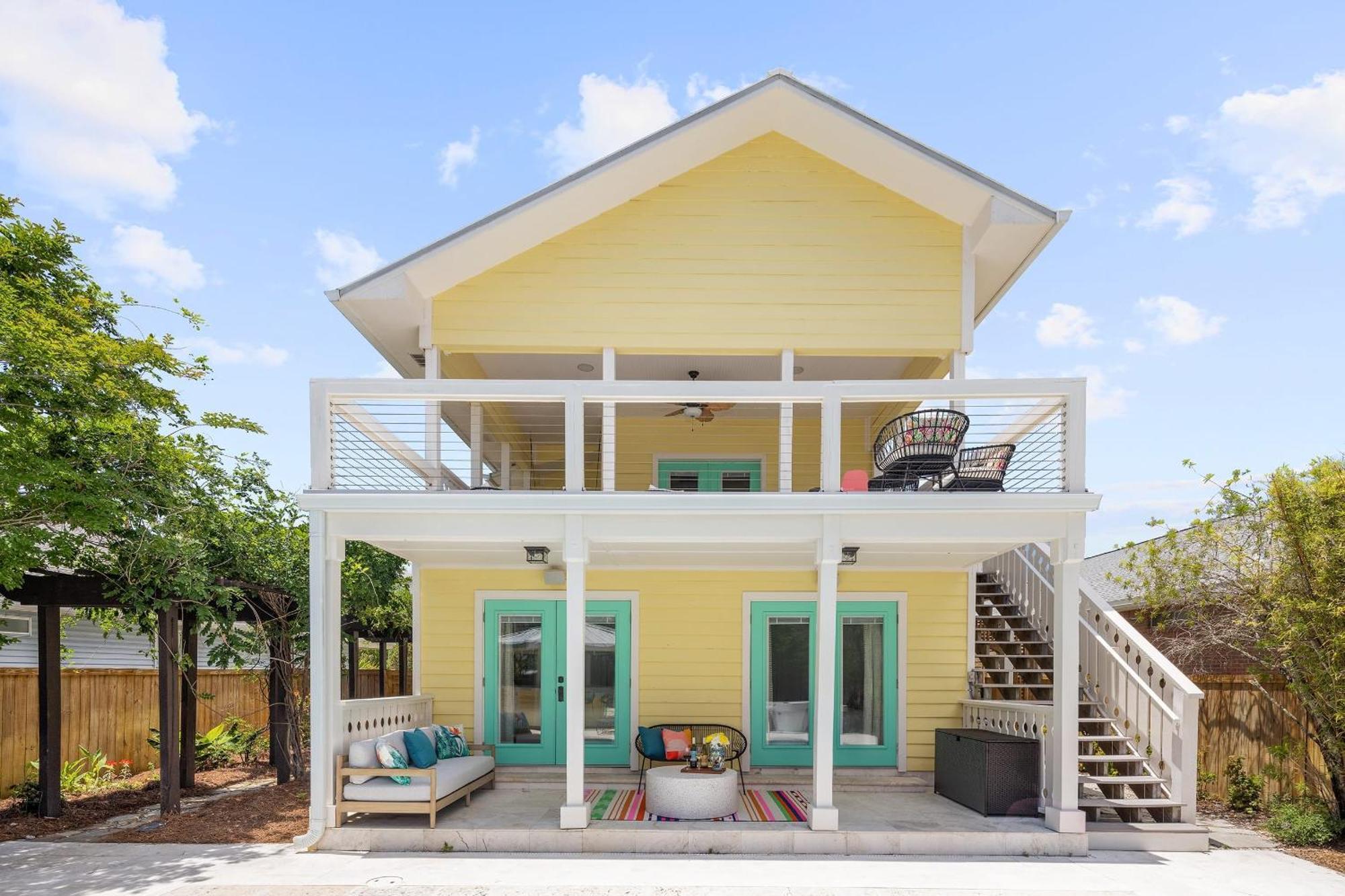 Holiday home Woodward Way Luxe Near W Pool Hot Tub Stocked Kitchen *