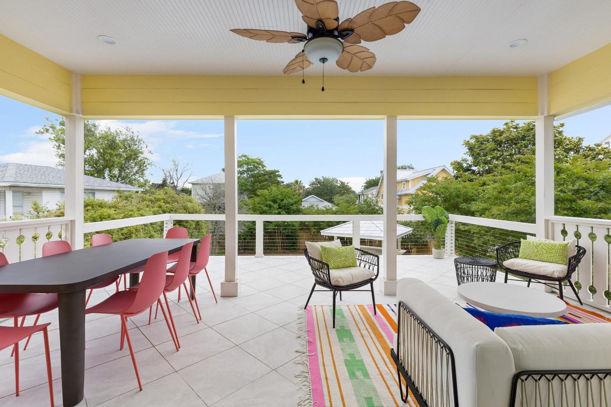 Holiday home Woodward Way Luxe Near W Pool Hot Tub Stocked Kitchen