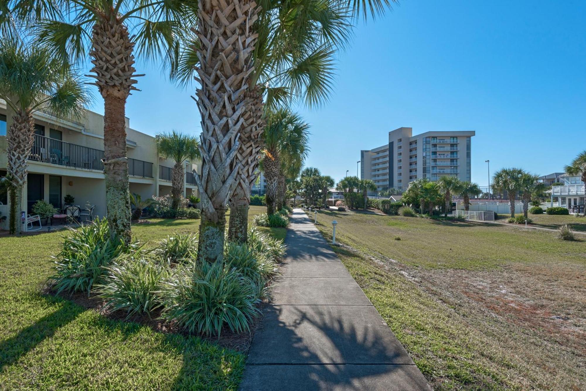 Perch At Mainsail - Gorgeous Beachfront Apartment