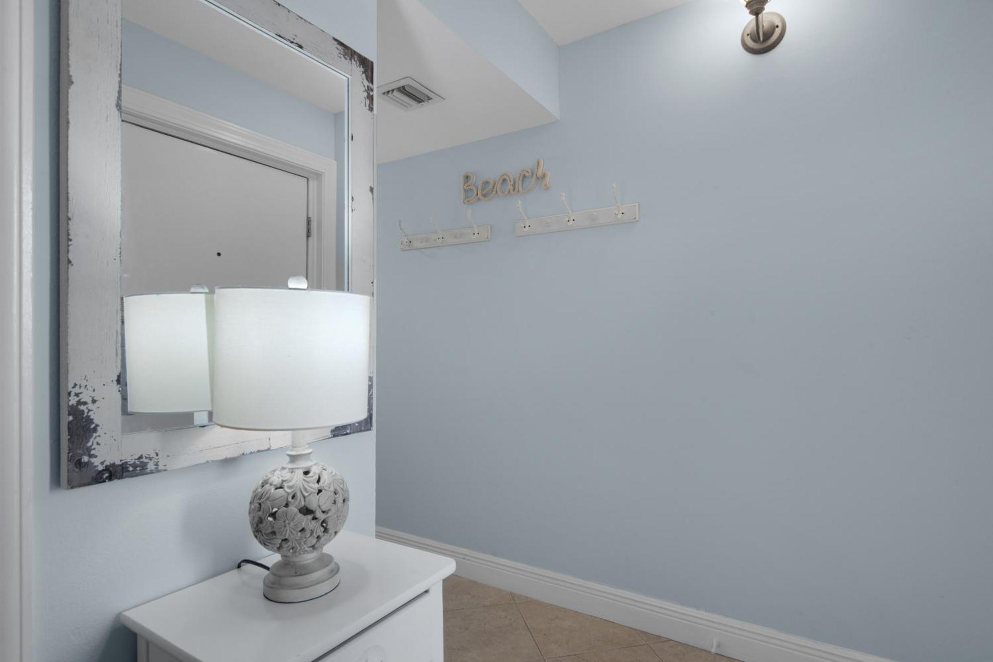 Perch At Mainsail - Gorgeous Beachfront Apartment Destin