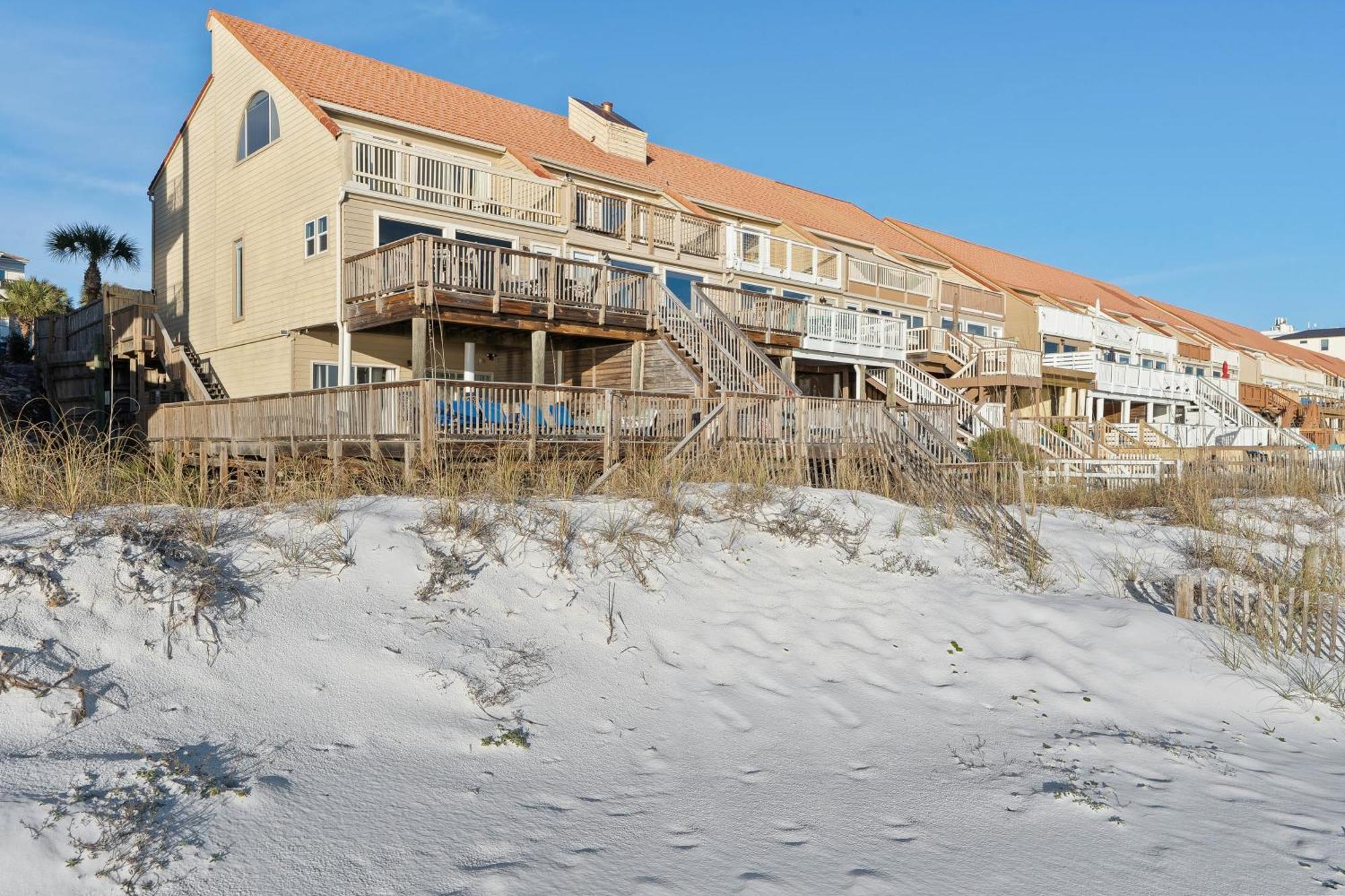 Holiday home Destiny On The By Avantstay Direct Access Bbq On Large Ocean Facing Patio