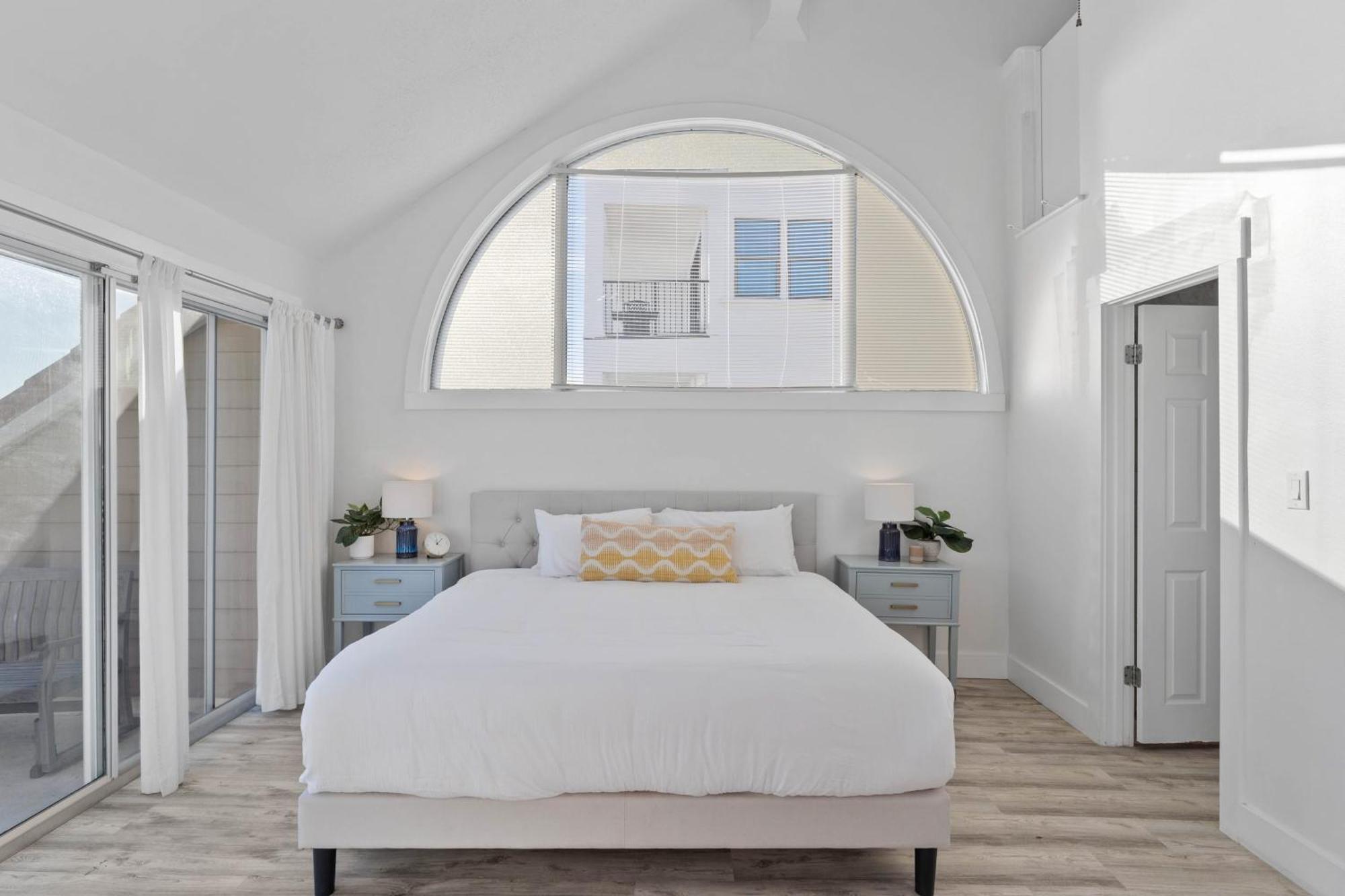 Destiny On The By Avantstay Direct Access Bbq On Large Ocean Facing Patio Holiday home Destin