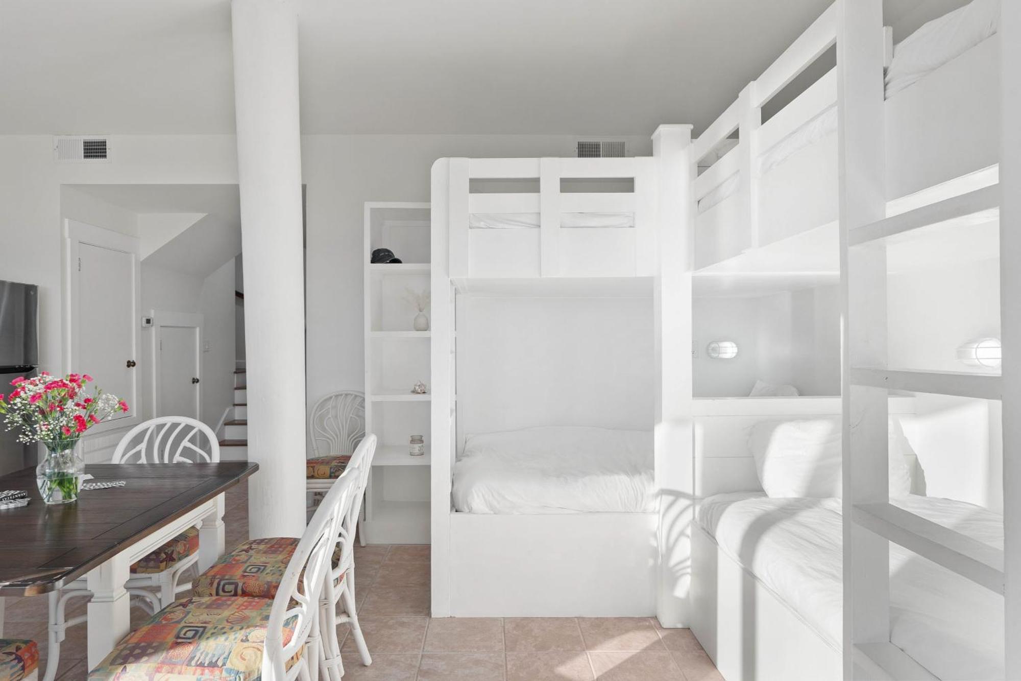 Holiday home Destiny On The By Avantstay Direct Access Bbq On Large Ocean Facing Patio