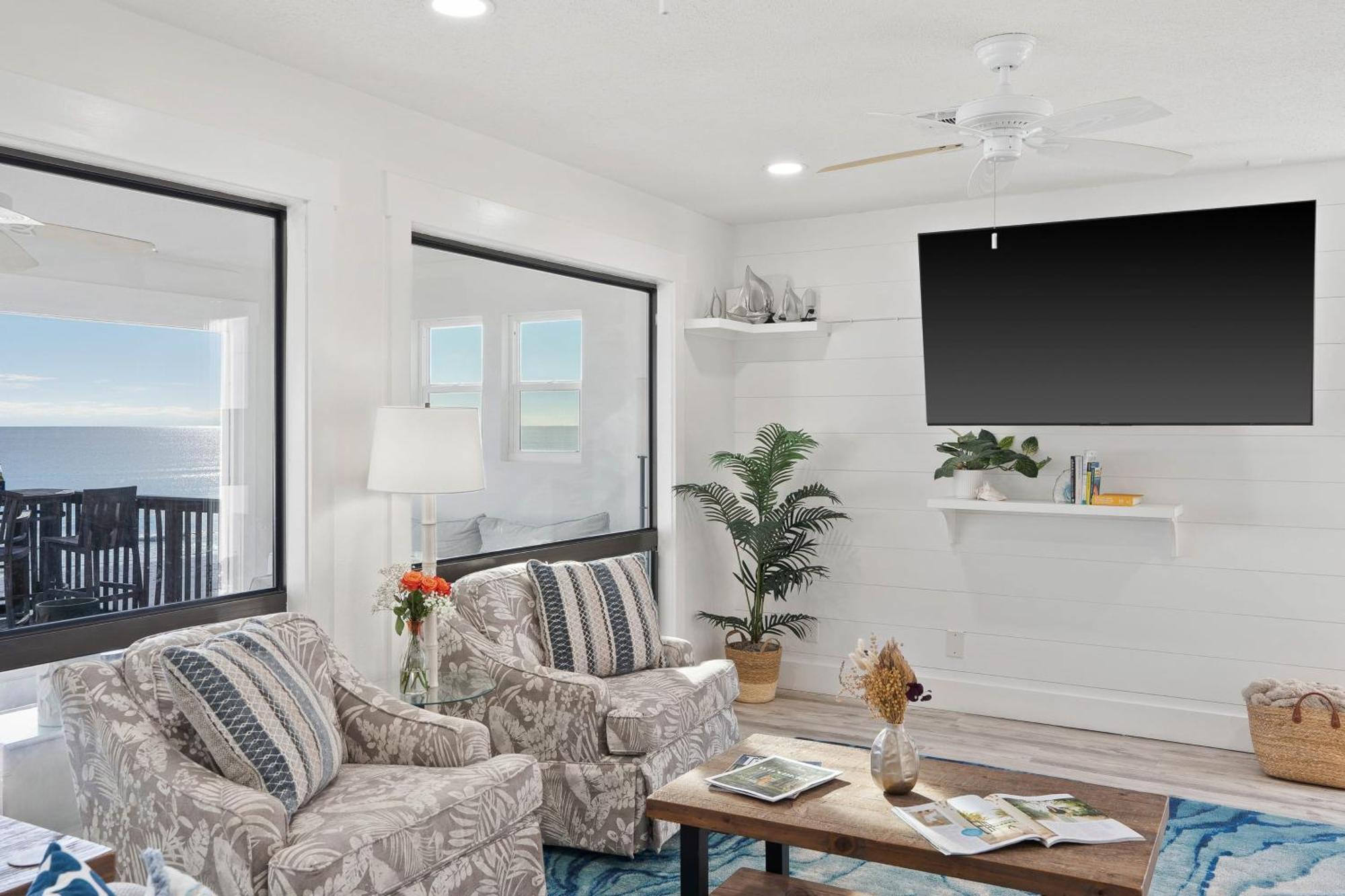 Holiday home Destiny On The By Avantstay Direct Access Bbq On Large Ocean Facing Patio