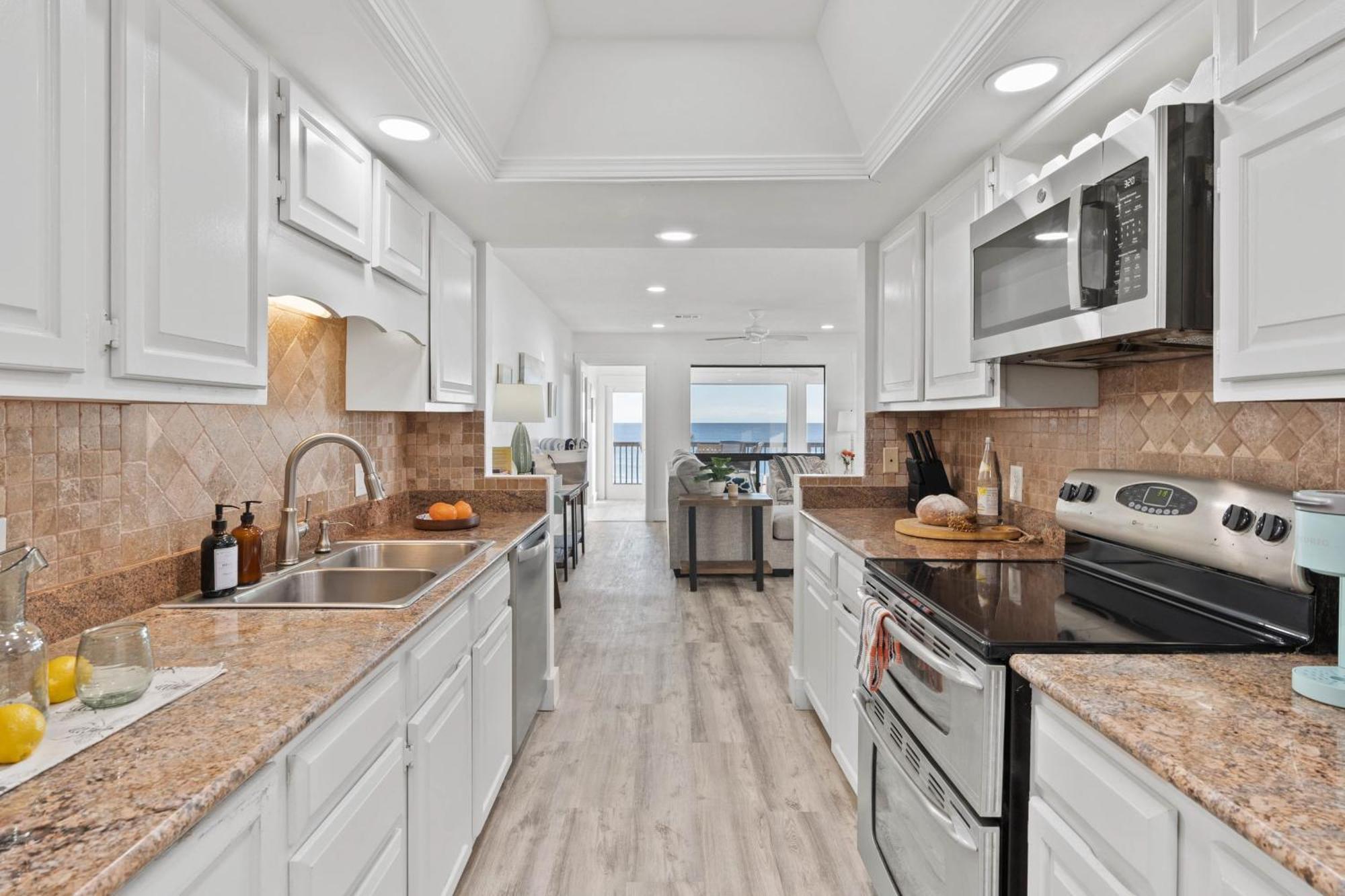 Destiny On The By Avantstay Direct Access Bbq On Large Ocean Facing Patio Holiday home Destin