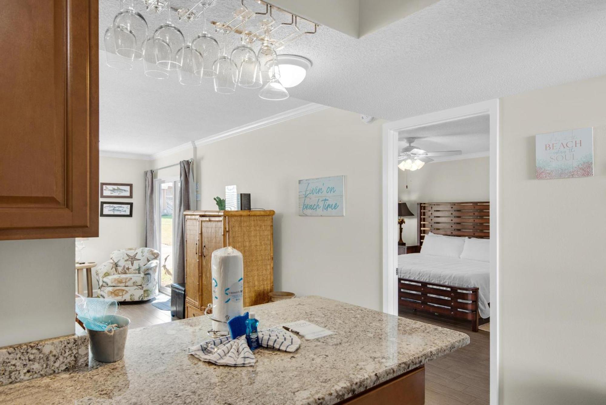 Chateau La #15b * Destin