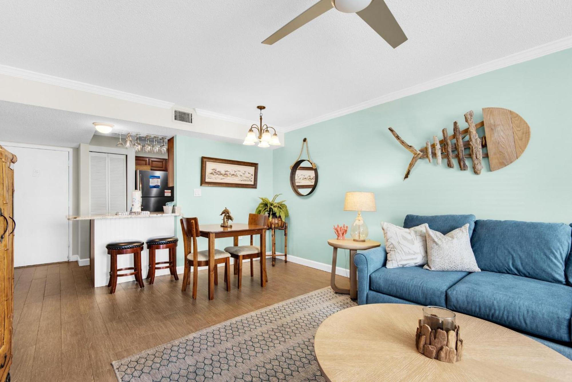 Chateau La #15b * Destin