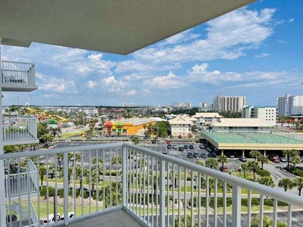 Apartment Terrace At Pelican 0707