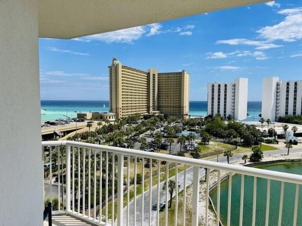 Apartment Terrace At Pelican 0707 Destin