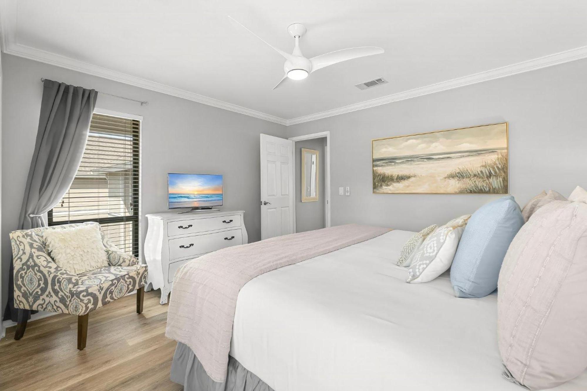 823 Harbour Point Holiday home
