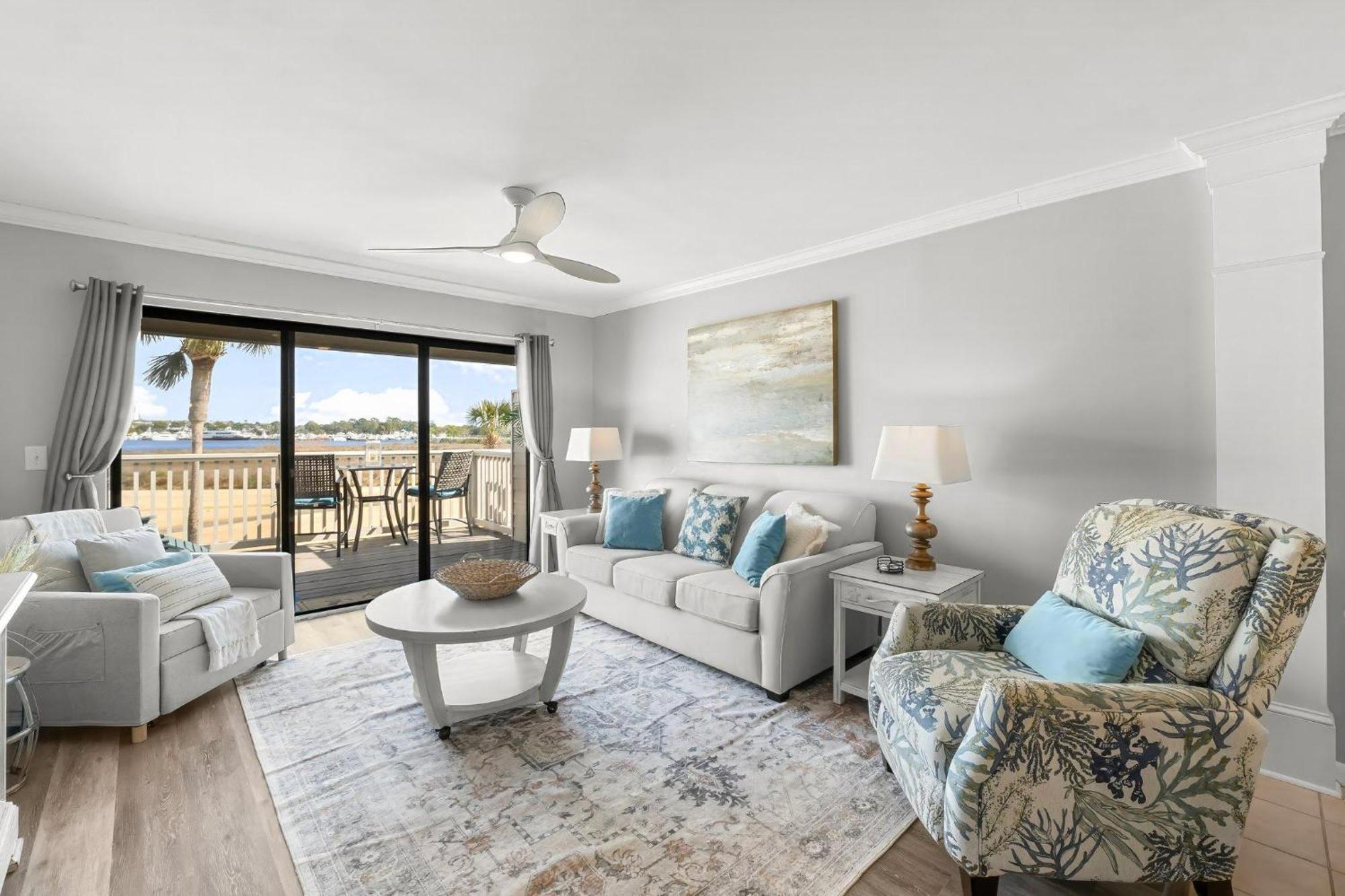 823 Harbour Point Holiday home