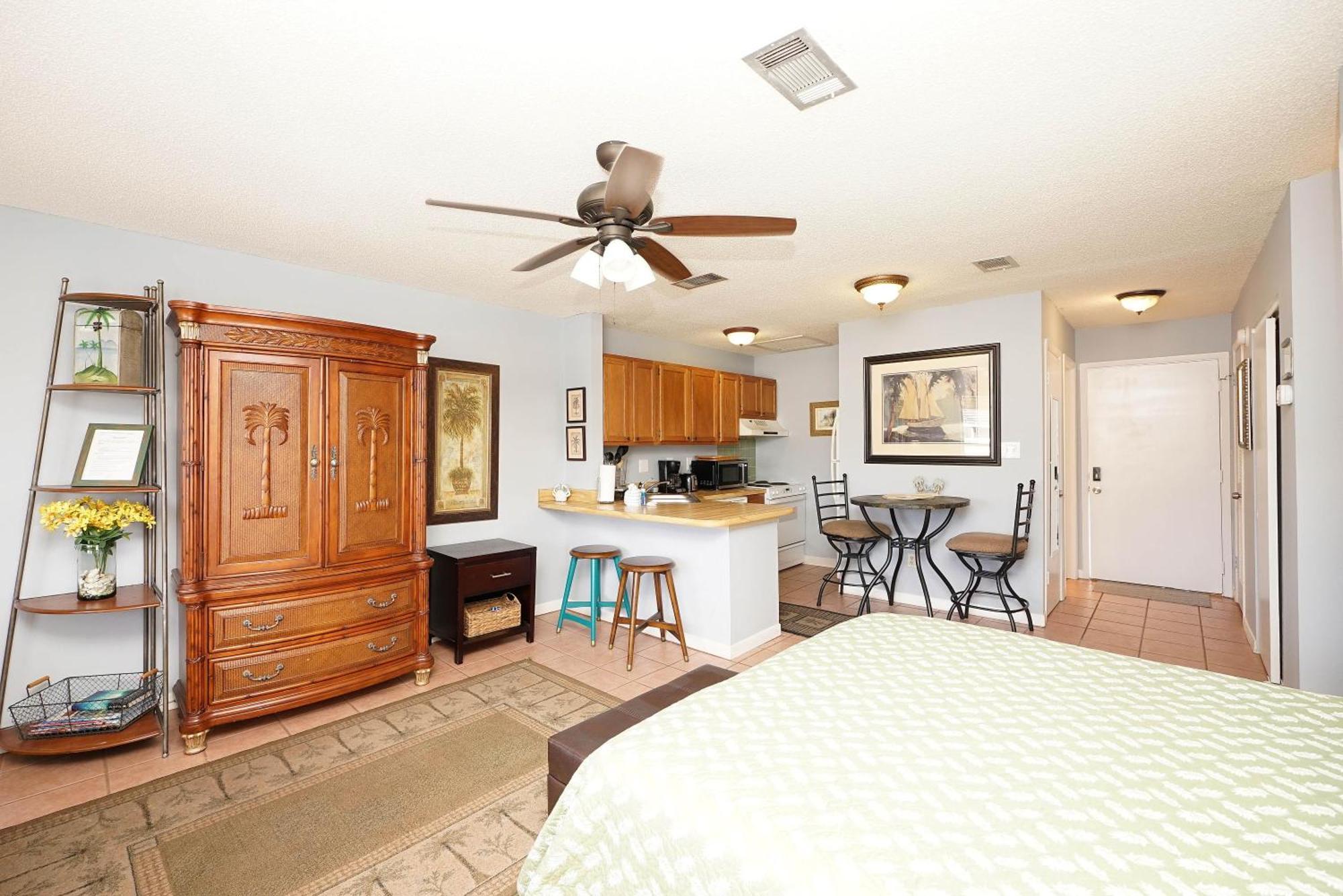 Sandpiper Cove 8221 Destin