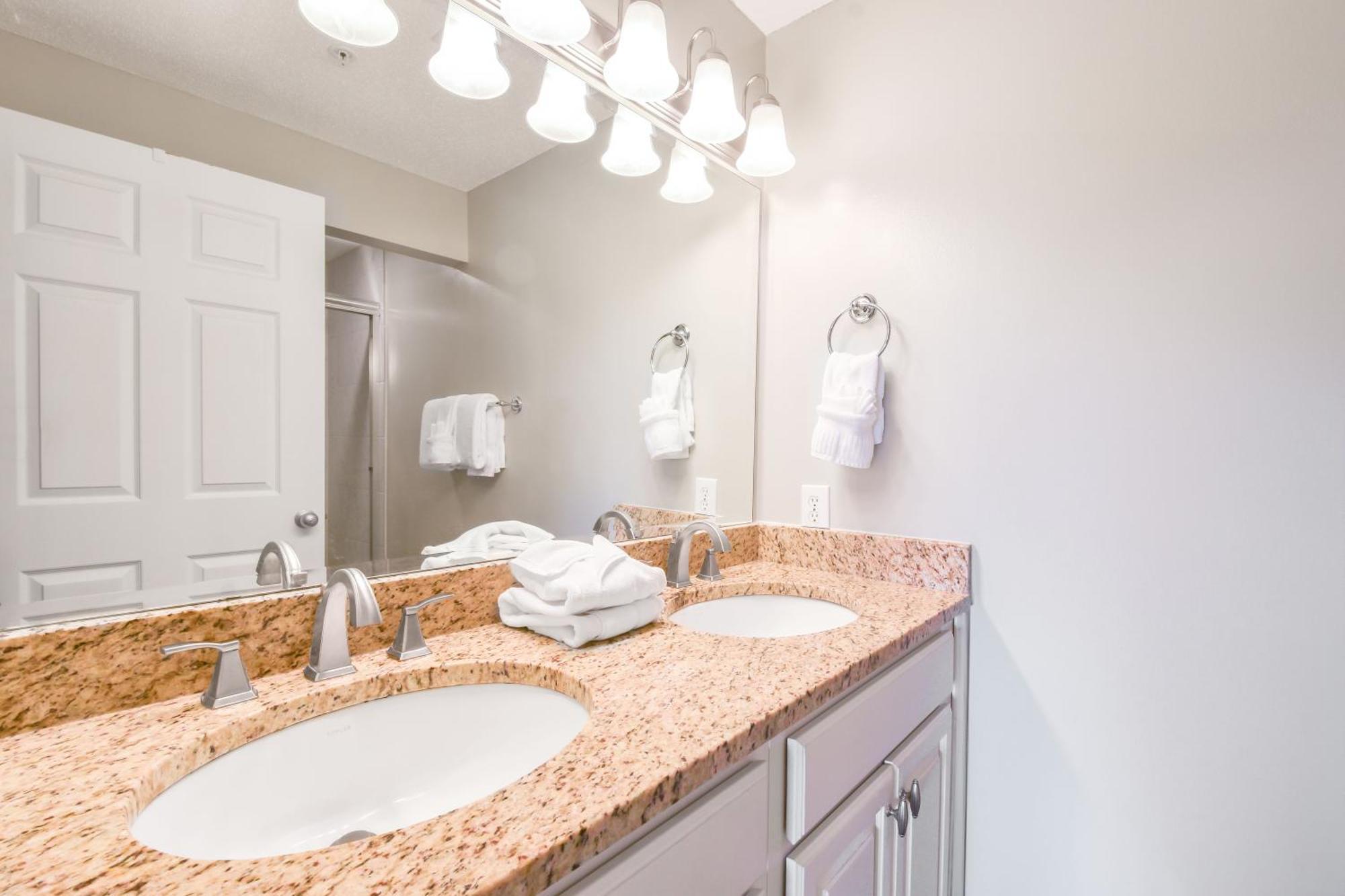 Majestic Sun 512b Apartment Destin