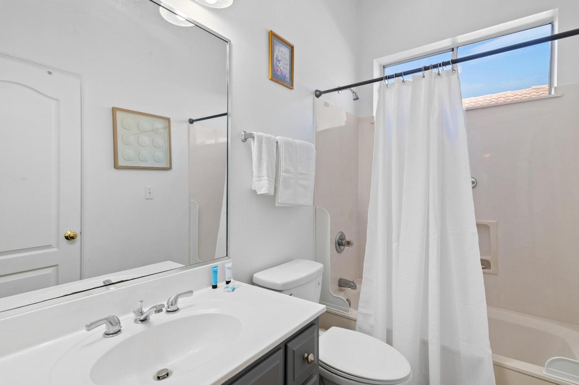 Ocean Breeze Holiday home *