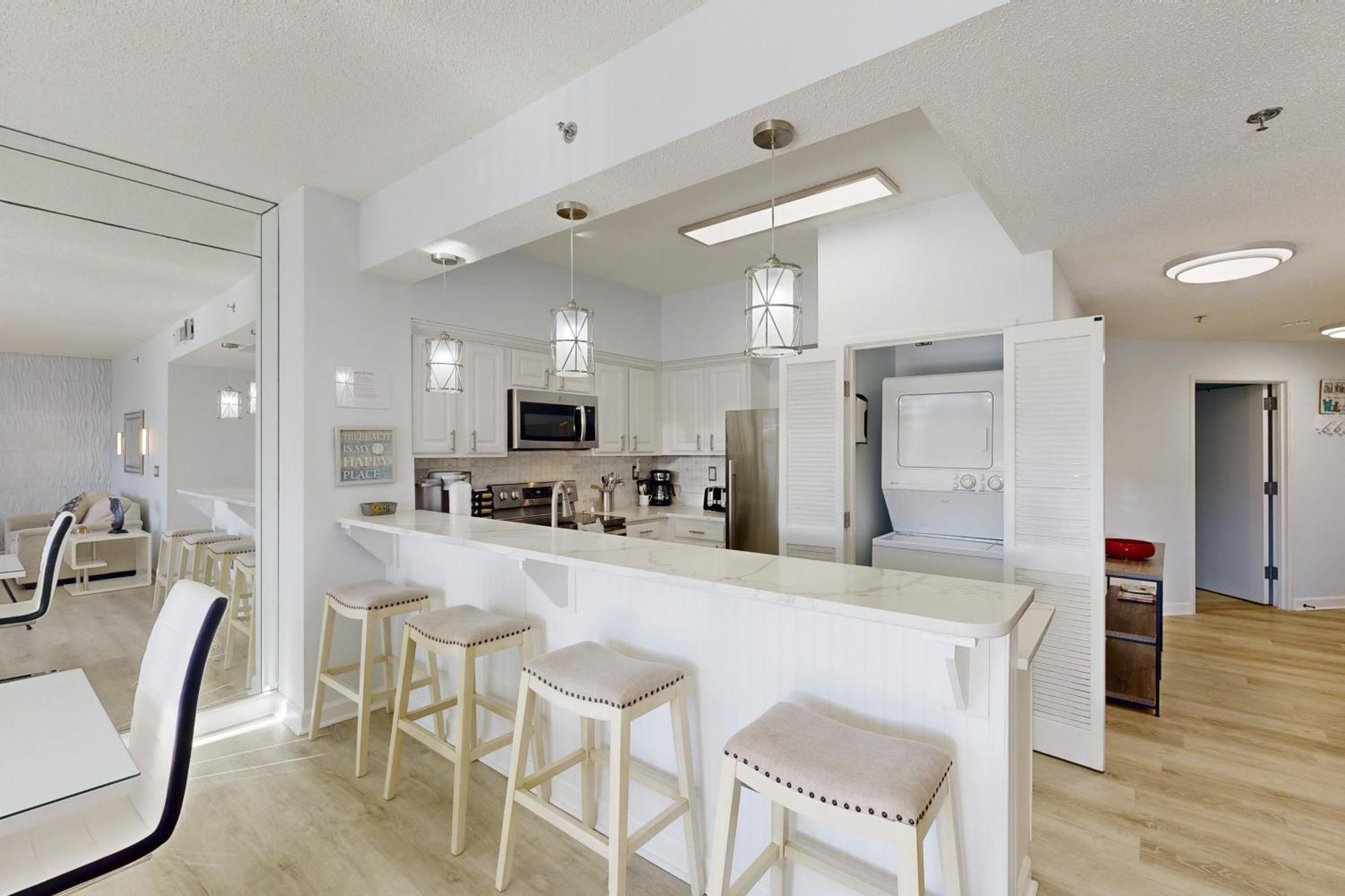 Apartment Tops'l Tides 0207