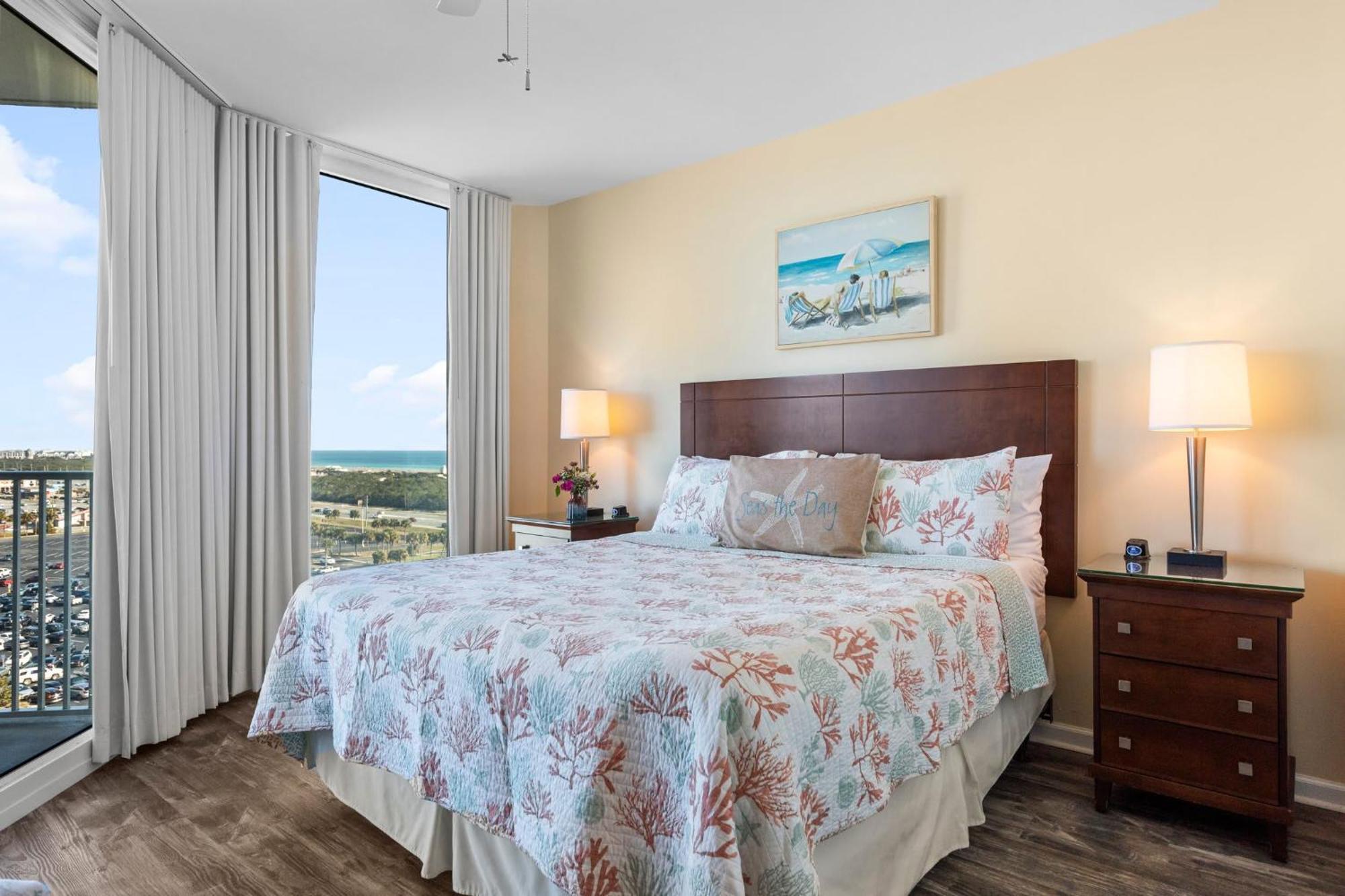 5 Star 11th Fl Stunning Sunrise 2br 2ba King Suite,pools ,shuttle Or Walk To