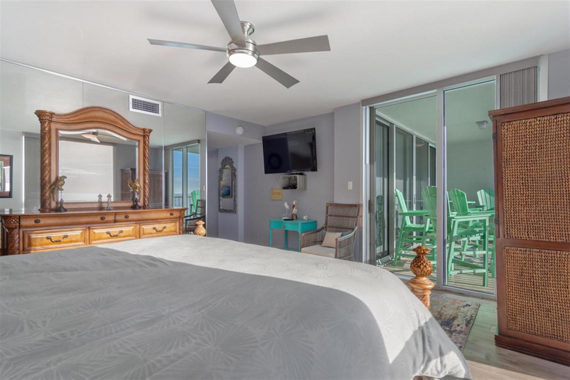 Shoreline Towers 1073 * Destin