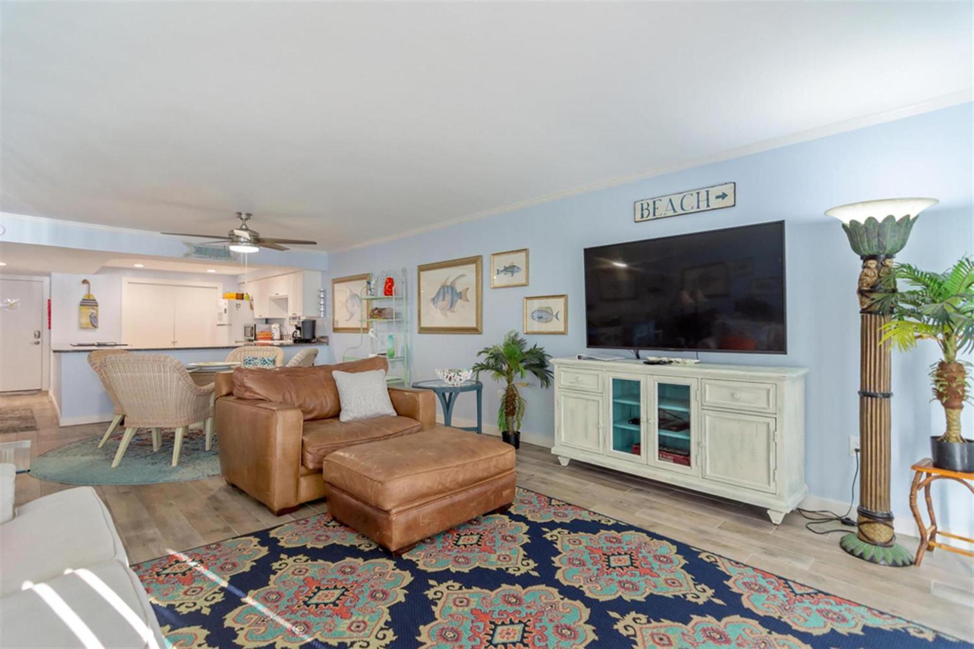 Shoreline Towers 1073 Destin