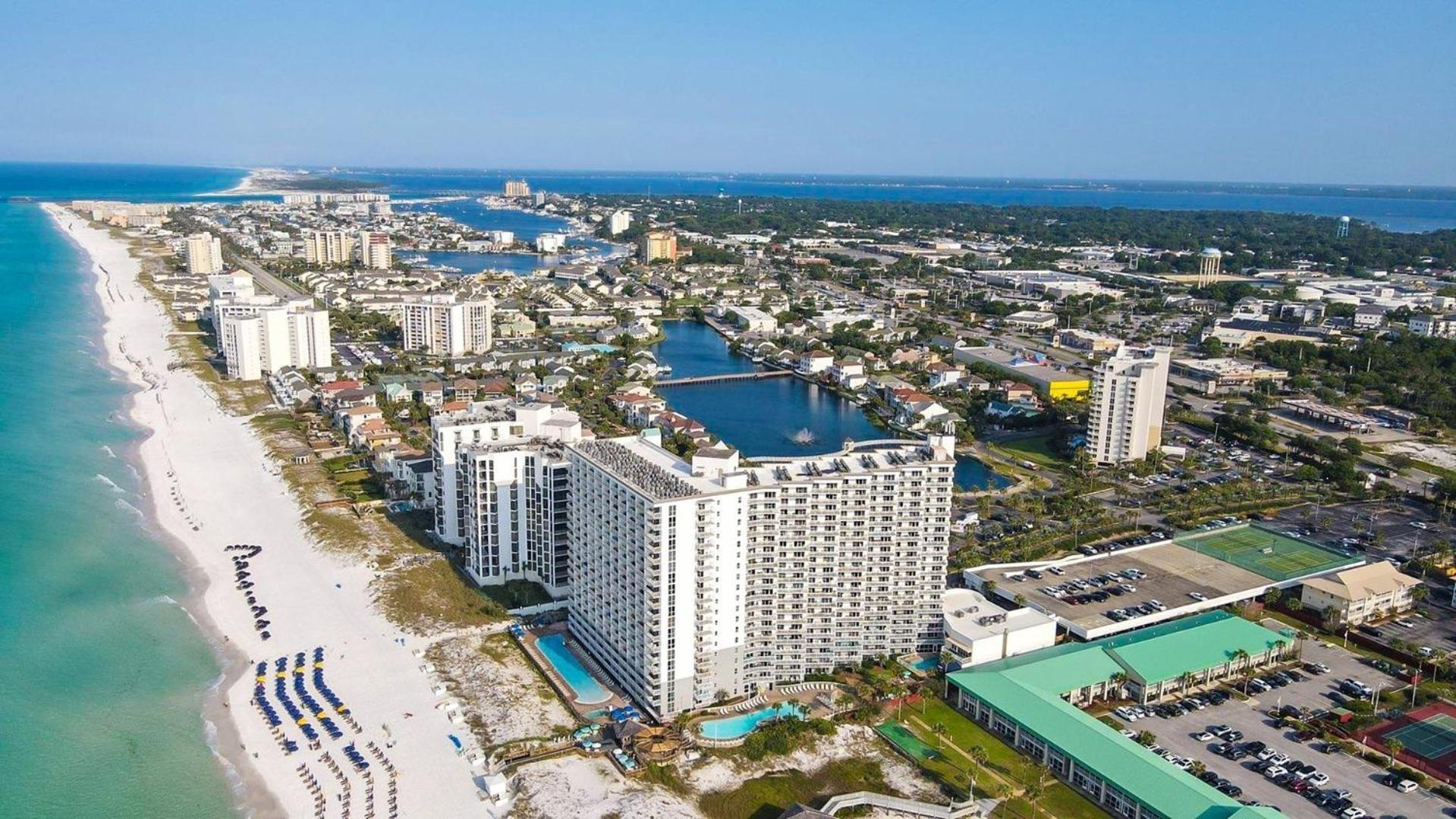 Terrace At Pelican 1406
