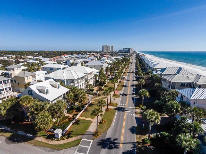 Holiday home Sea La Vie- On The Beach- 2 Pools- Elevator Destin