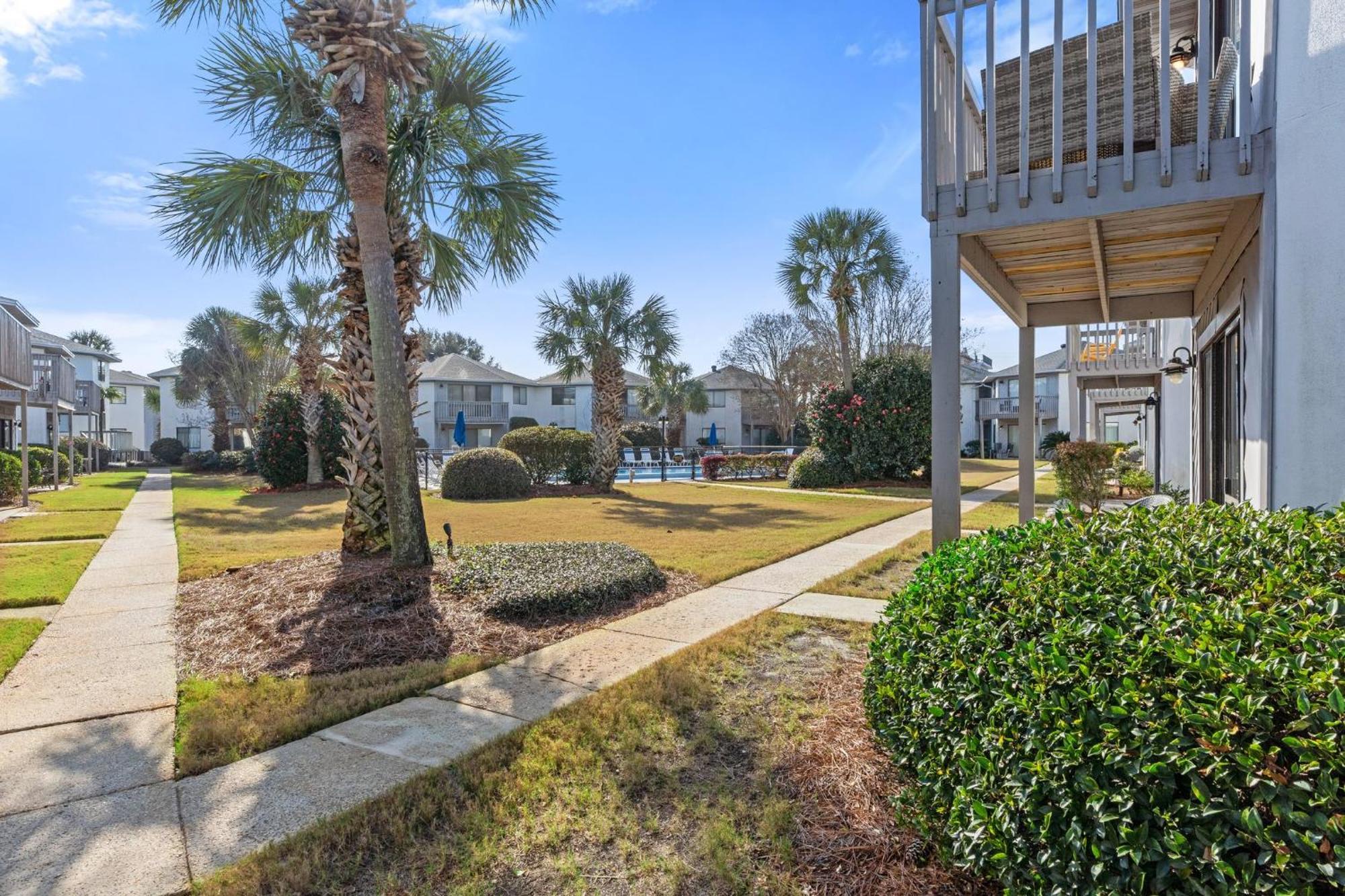 Apartment Crystal Village 06a By Newman-dailey Destin