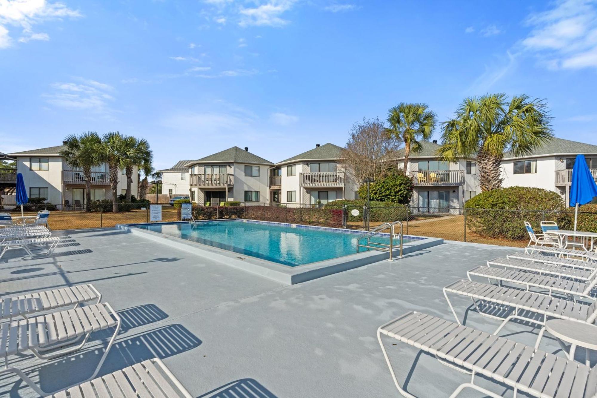 Apartment Crystal Village 06a By Newman-dailey *