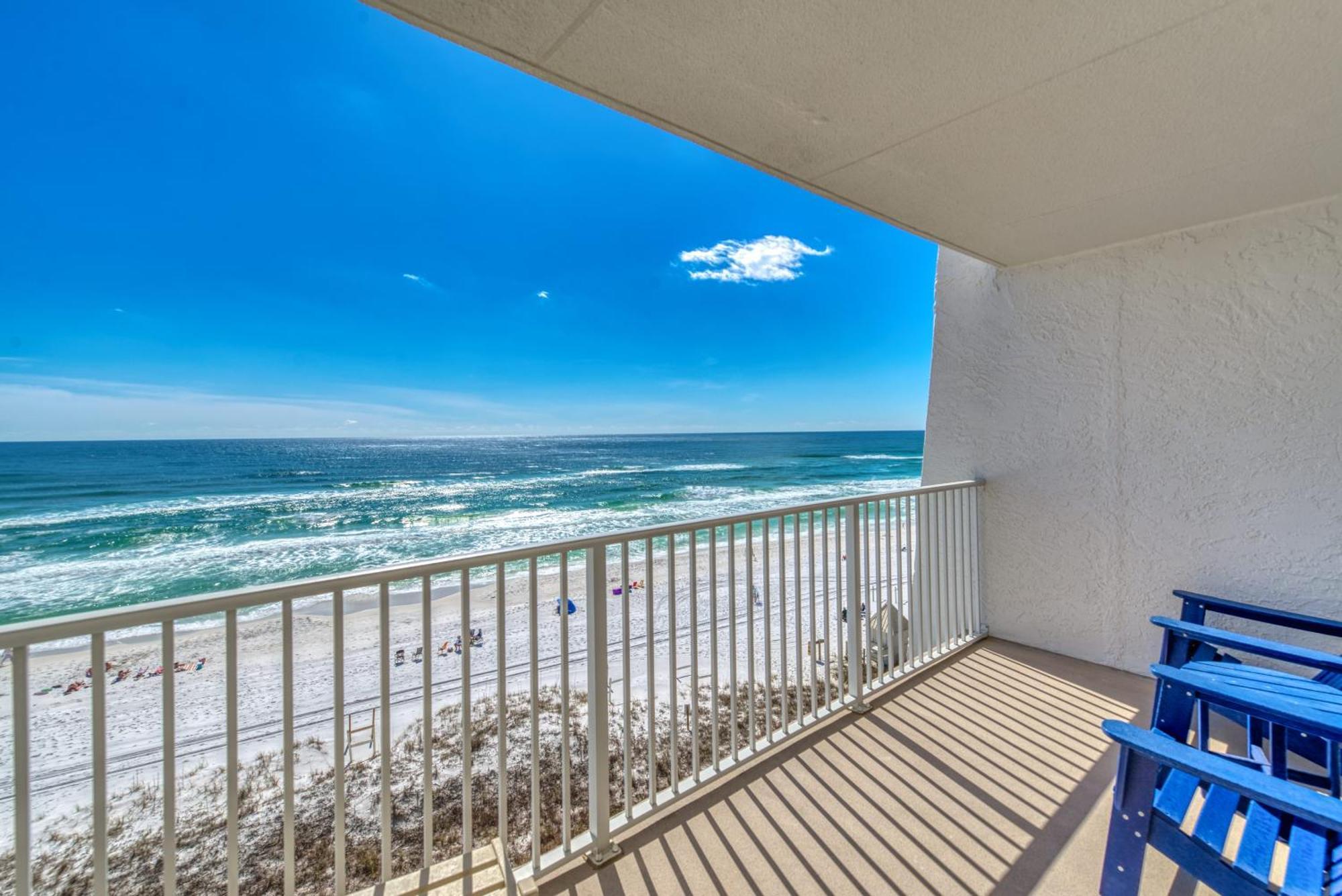 House B504 - Beachfront With Pool, Wifi, & Service Destin